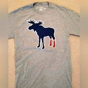 Chowdaheadz Boston Red Sox Moose tee ⚾️ "Moose in Socks"